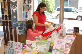 clientes retaill avec couture et vitrine.jpg